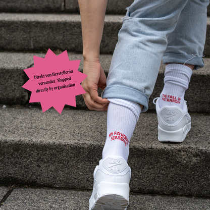 My favorite season is the fall of patriarchy | Socken