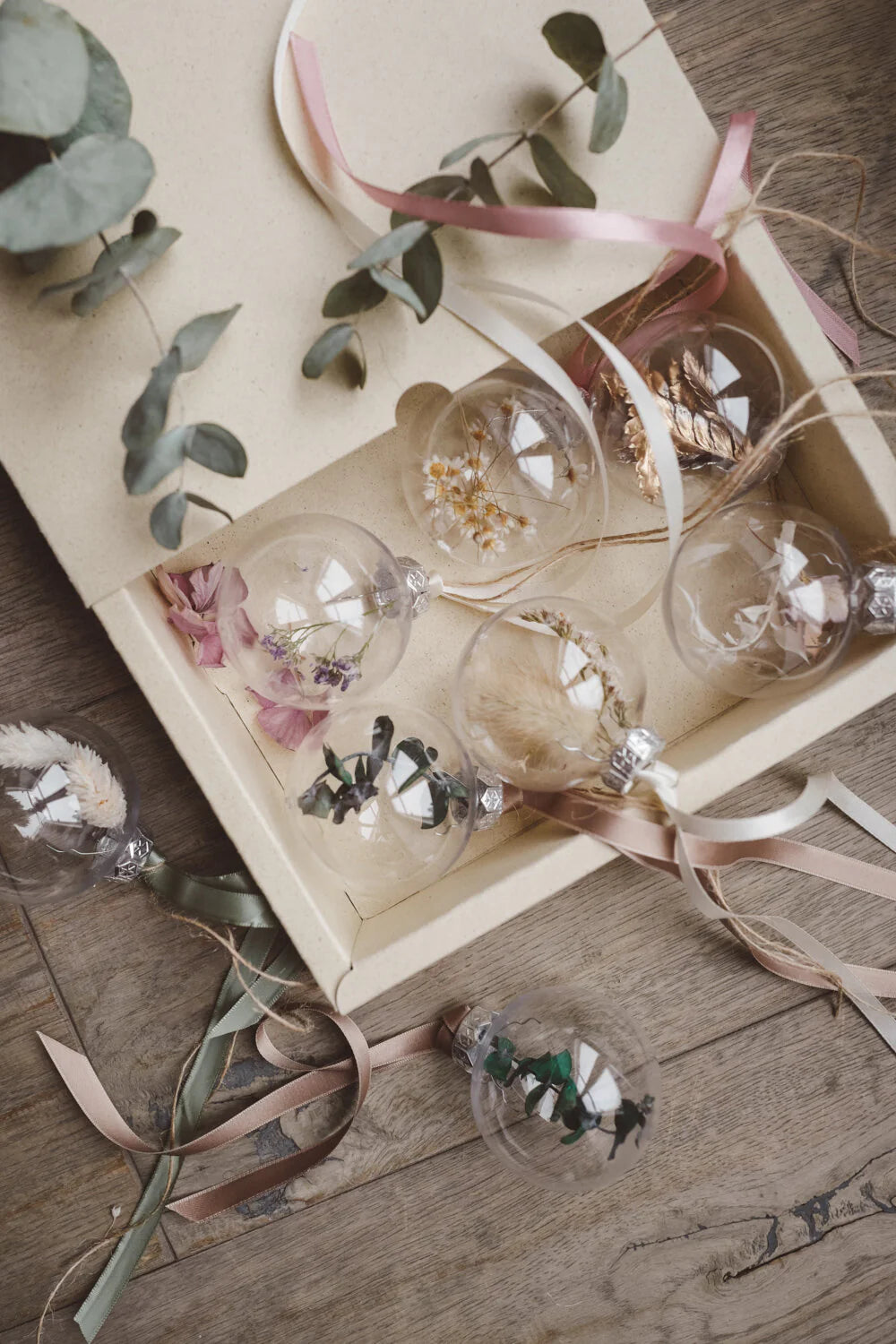 Dried Flower Magic | Glass Christmas Baubles