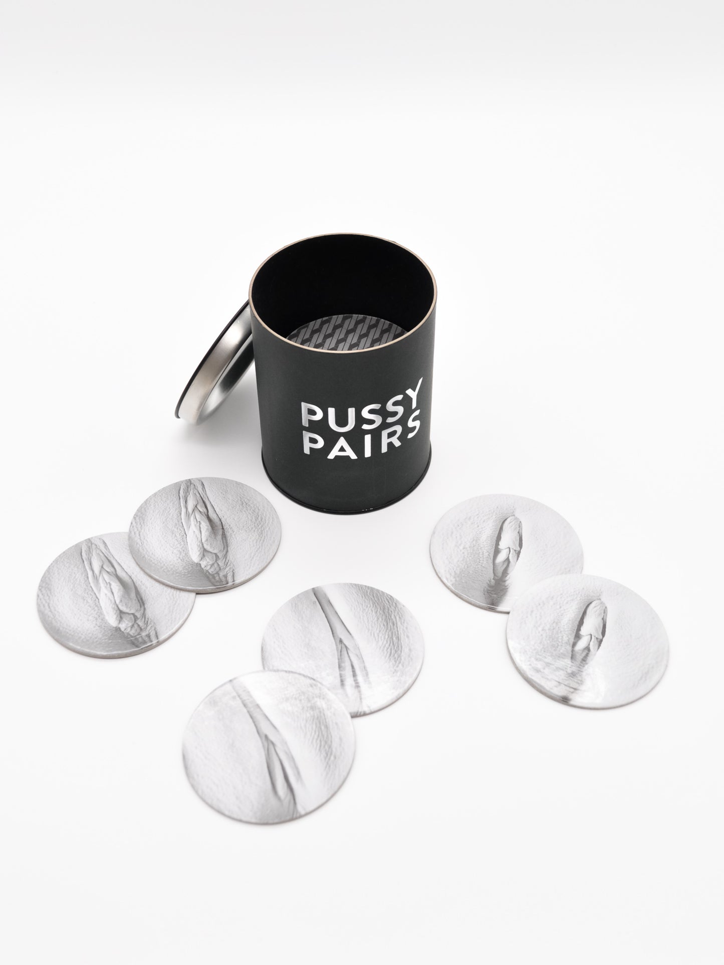 PUSSY PAIRS aka MUMURY - Vulva Shop