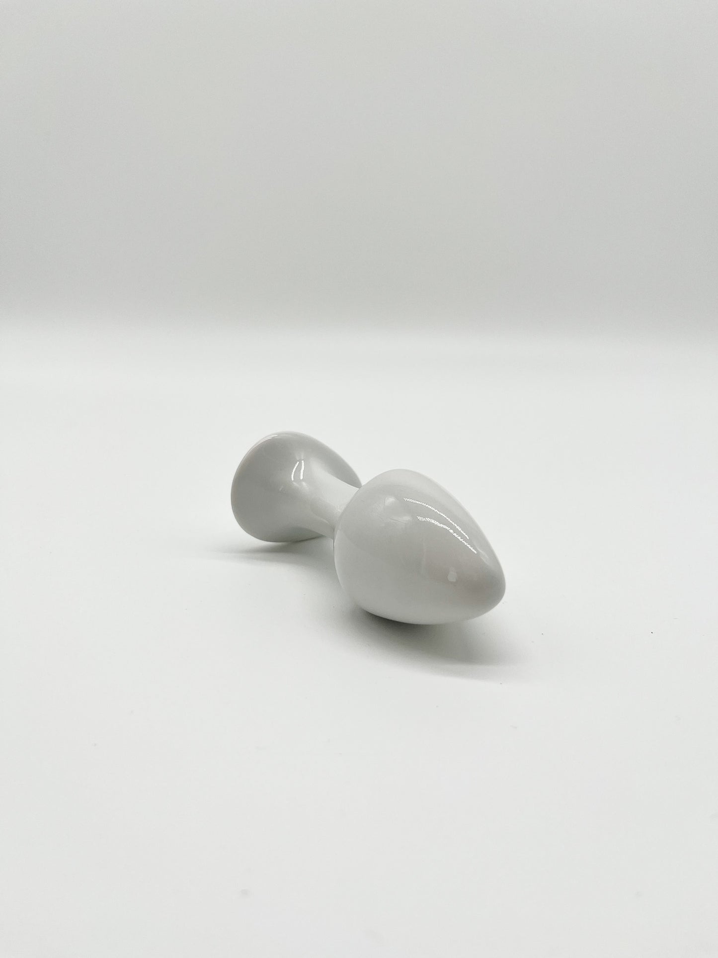 Avo | Porcelain plug